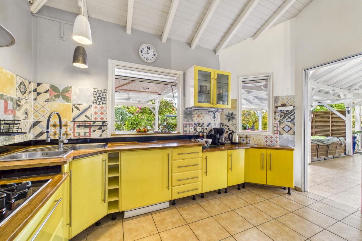 20.Location Villa piscine saint françois Guadeloupe_cuisine